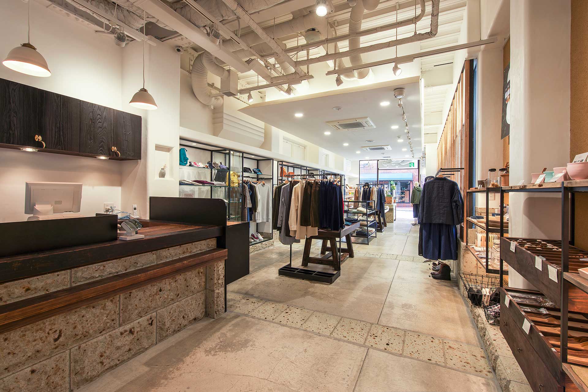 URBAN RESEARCH DOORS グランフロント店